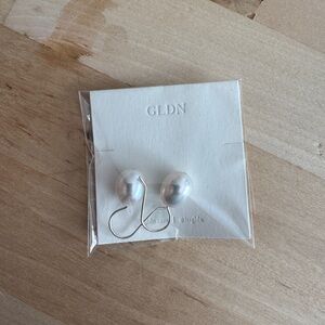 GLDN Pearl Drop Earrings